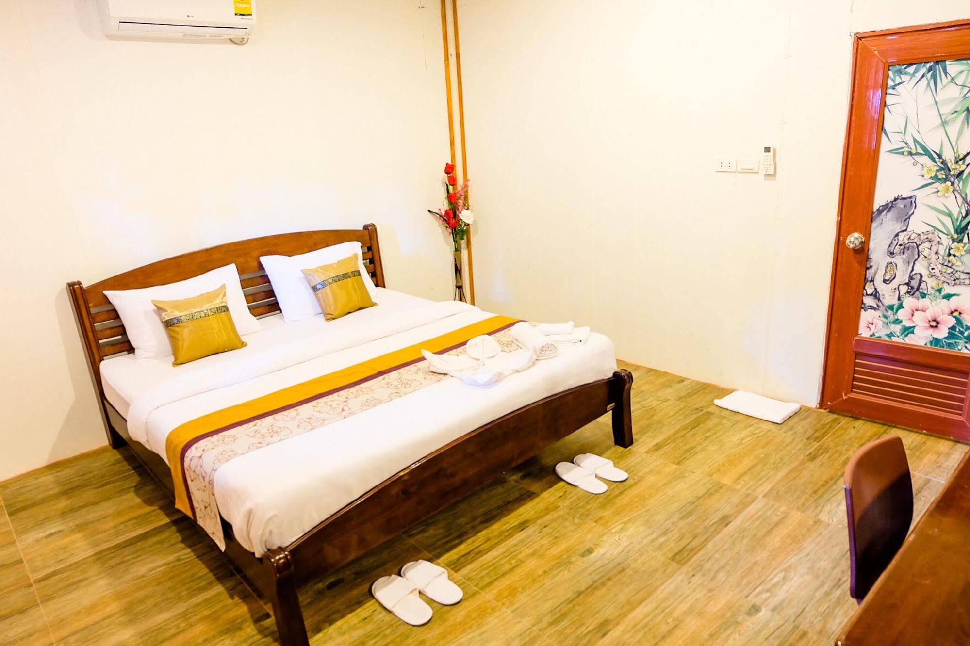 Zodiac Beach Resort リペ島 エクステリア 写真